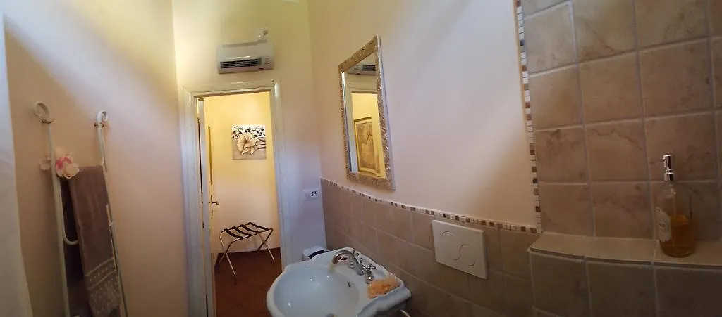 B&B Via Della Grotta Monsummano Terme 0*,  Italien